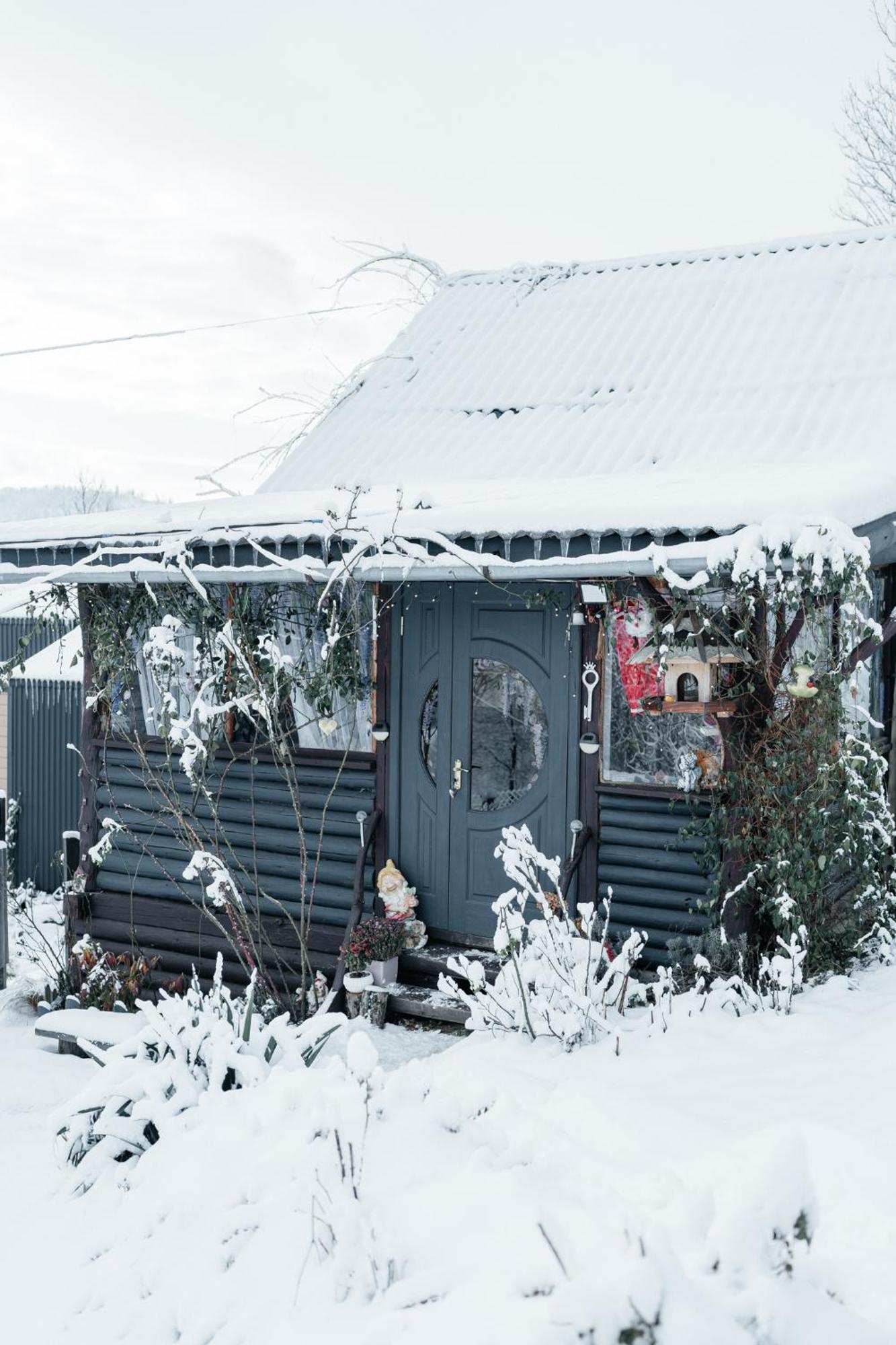 Казковий Дім Та Garden Два Будиночки В Горах З Чаном-Джакузі Slavske Exterior photo