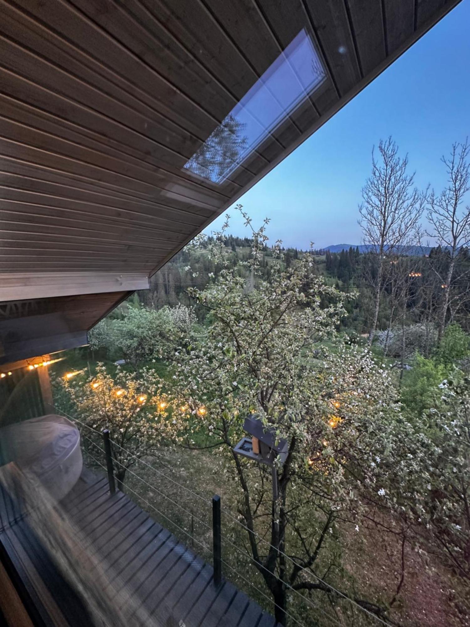 Казковий Дім Та Garden Два Будиночки В Горах З Чаном-Джакузі Slavske Exterior photo
